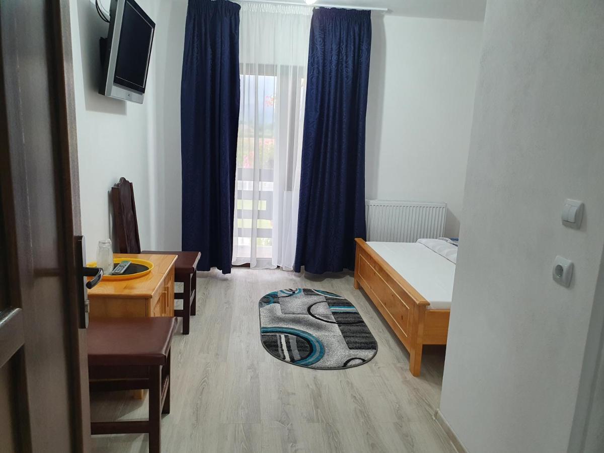 Pensiunea Ronicson Milostea Εξωτερικό φωτογραφία