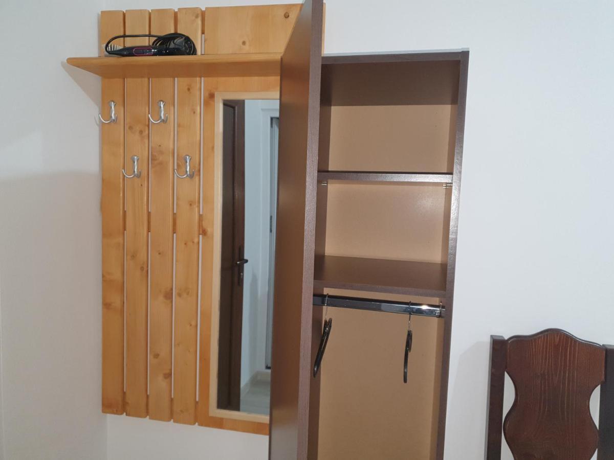 Pensiunea Ronicson Milostea Εξωτερικό φωτογραφία