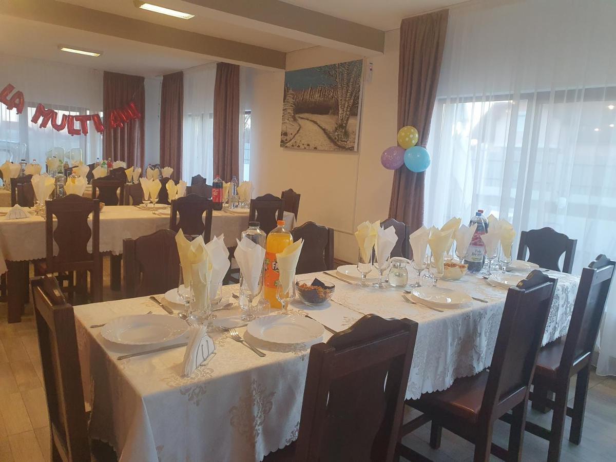 Pensiunea Ronicson Milostea Εξωτερικό φωτογραφία